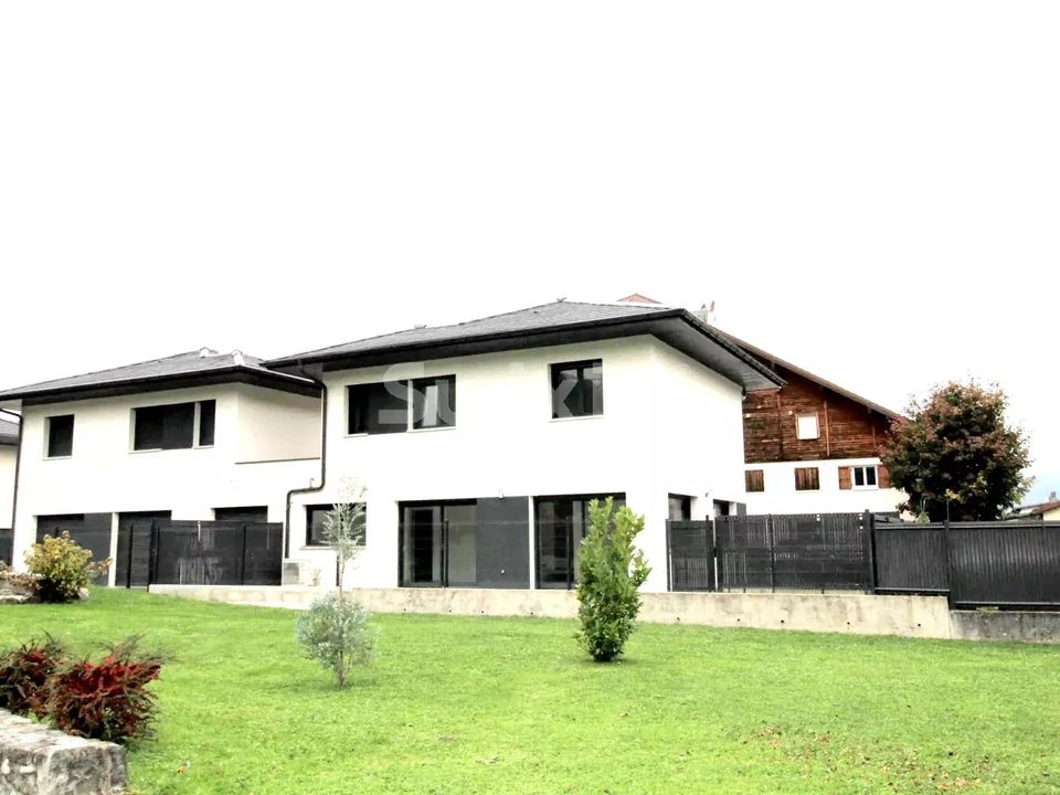 Haus in Scionzier, Haute-Savoie - Foto 1
