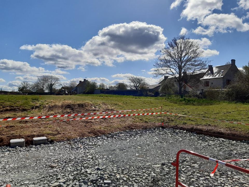 Helårsgrund i Saint-André-sur-Orne, Calvados - foto 1