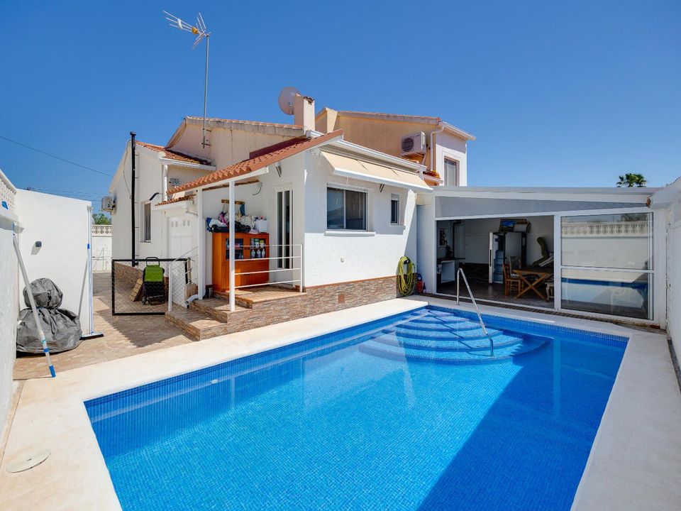 Villa i La Marina, Alicante - foto 1
