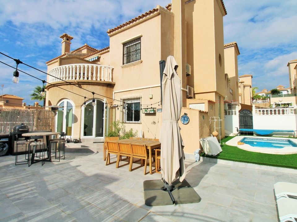 Byhus i Villamartin, Alicante - foto 1