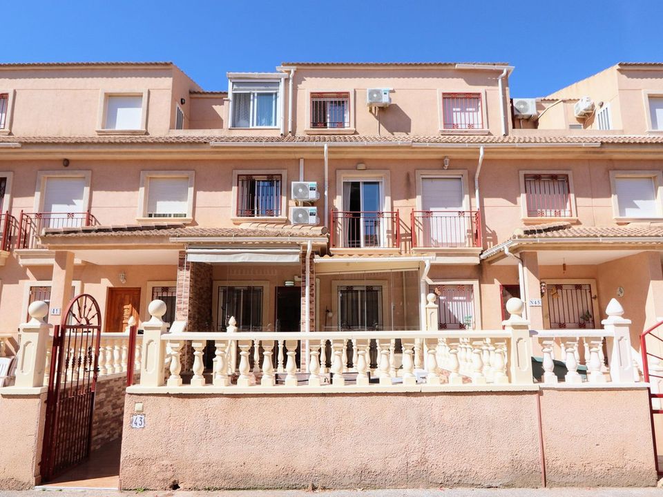 Villa i Playa Flamenca, Alicante - foto 1