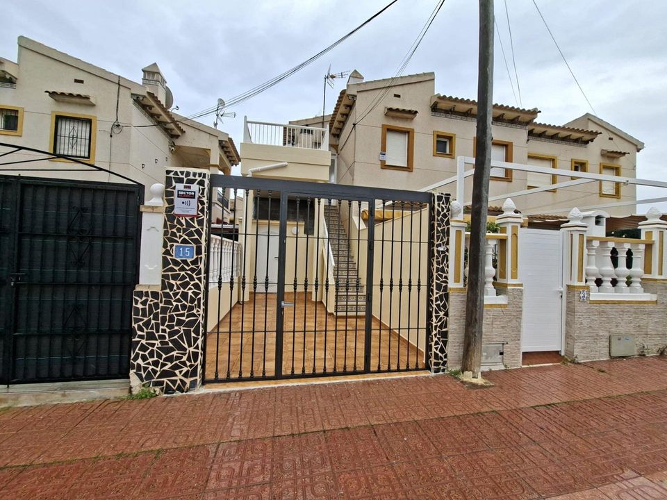 Bungalow i Orihuela Costa, Alicante - foto 1