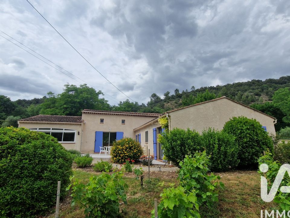 Villa i Allemagne-en-Provence, Alpes-de-Haute-Provence - foto 1
