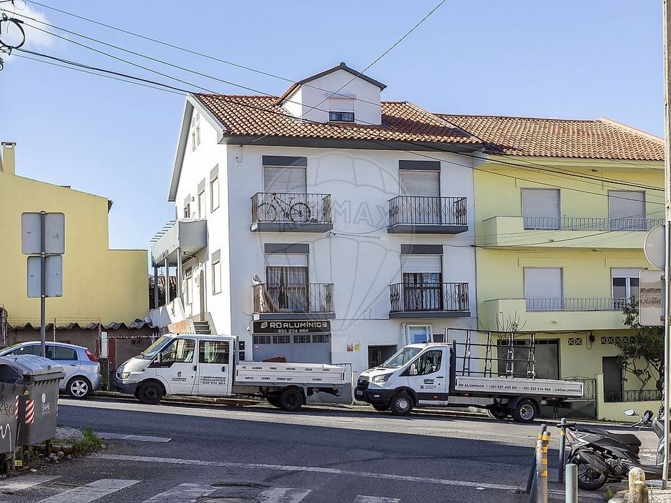 Erhvervsejendom i Odivelas, Lisbon - foto 1