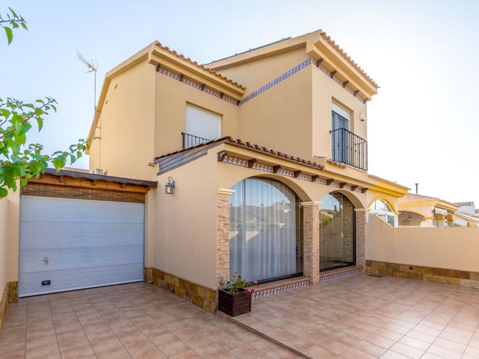 Villa i Pilar de la Horadada, Alicante - bilde 1