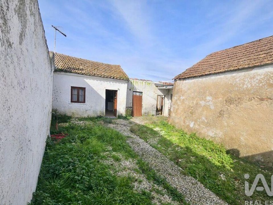 Casa adossada a Alenquer, Lisbon - foto 1