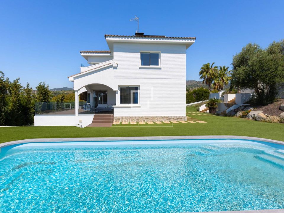 Villa i Alella, Barcelona - bilde 1