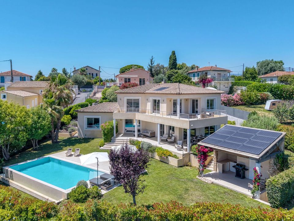 Villa i La Colle-sur-Loup, Alpes-Maritimes - foto 1