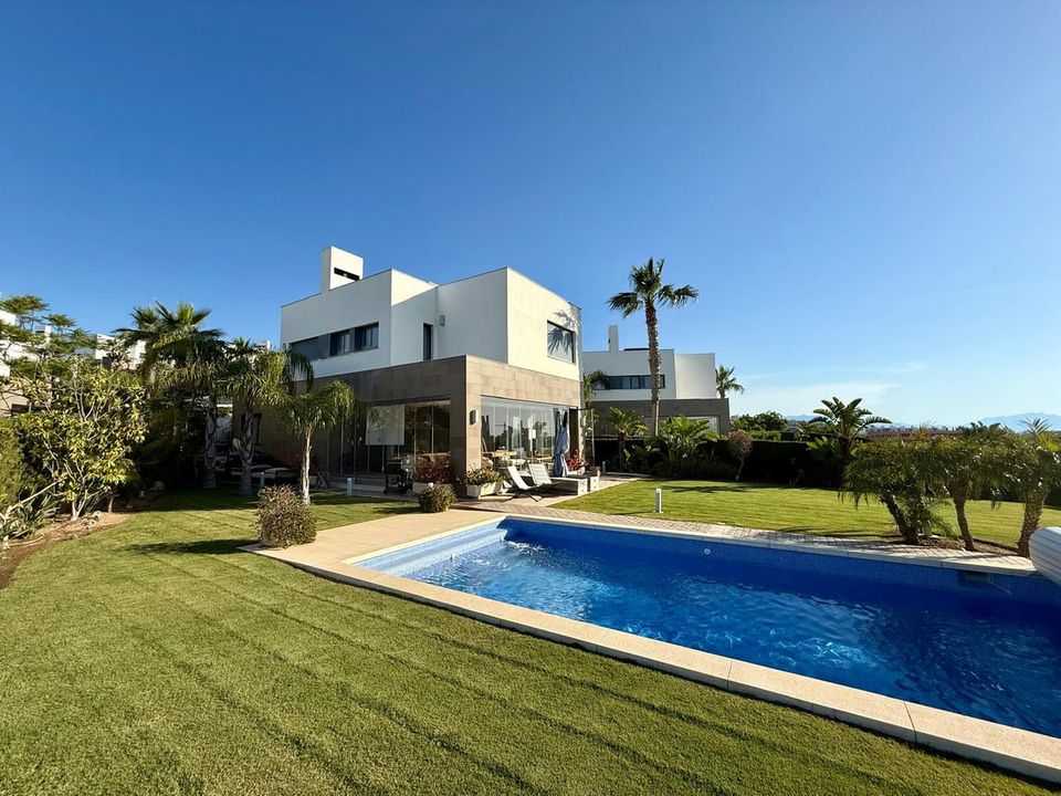 Villa i Manilva, Malaga - foto 1