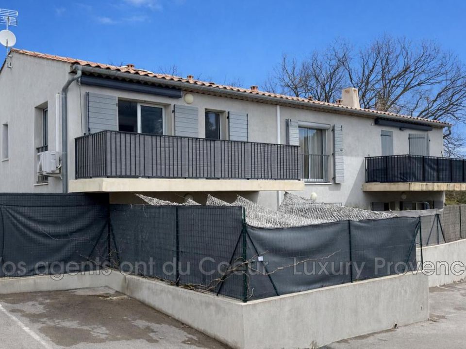 Lejlighed i Fuveau, Bouches-du-Rhone - foto 1