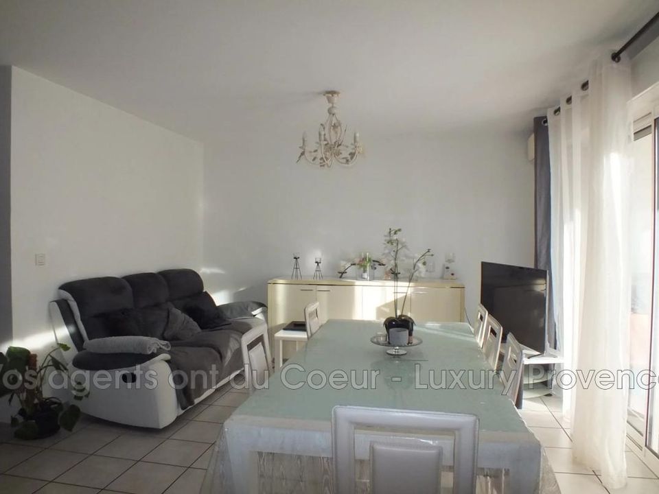 Lejlighed i Fuveau, Bouches-du-Rhone - foto 5