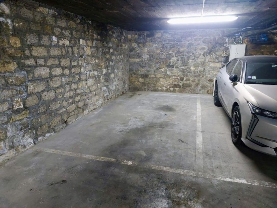 Parkeringsplads i Neuilly-sur-Seine, Hauts-de-Seine - foto 2