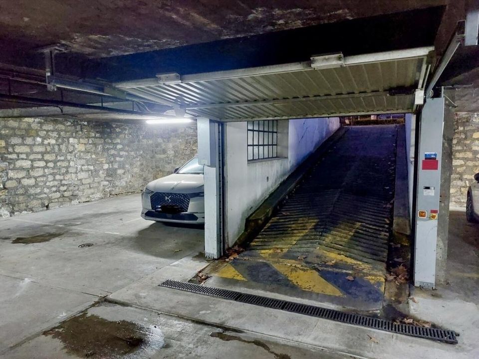 Parkeringsplads i Neuilly-sur-Seine, Hauts-de-Seine - foto 3