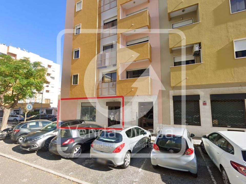 Erhvervsejendom i Sacavem, Lisbon - foto 1