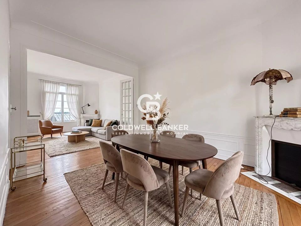 Villa a Suresnes, Hauts-de-Seine - foto 1