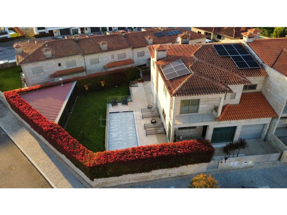 Villa i Vila Nova de Famalicao, Braga - foto 1