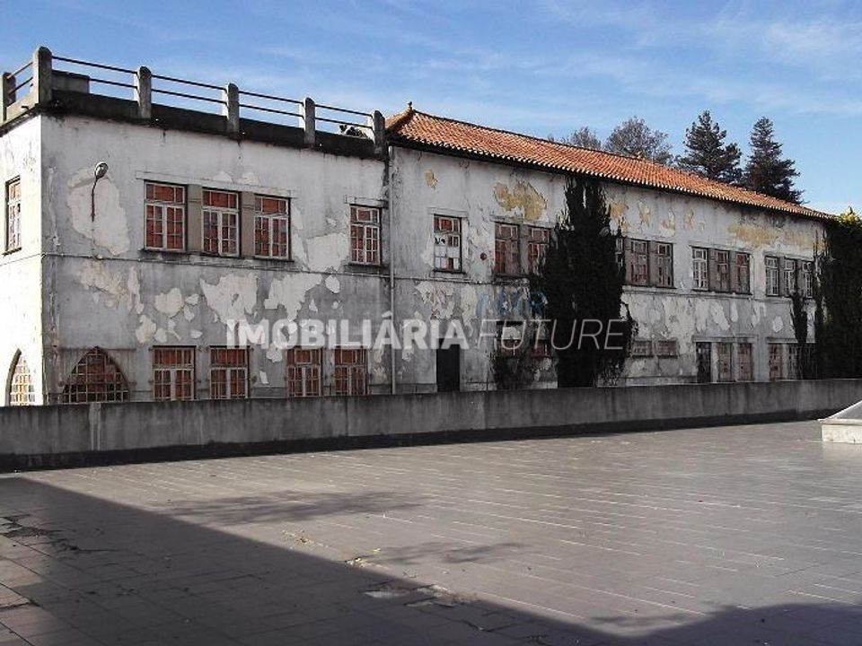Erhvervsejendom i Nelas, Viseu - foto 1
