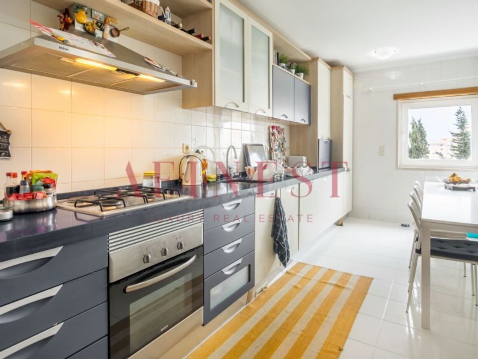 Apartment in Carcavelos, Lisbon - photo 1