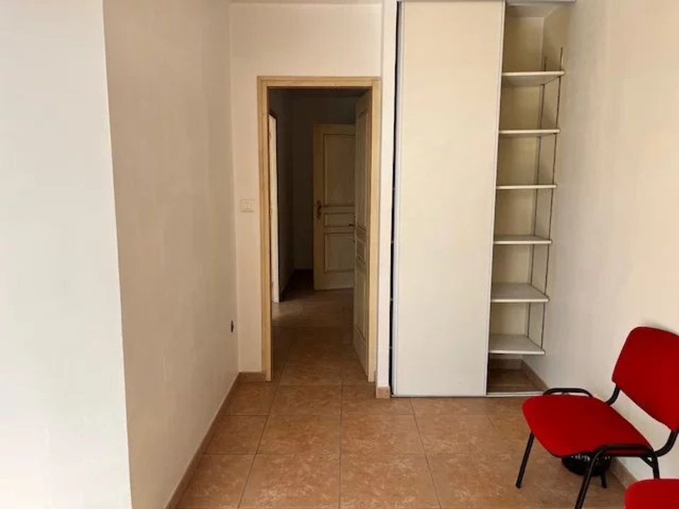 Erhvervsejendom i Marseille, Bouches-du-Rhone - foto 2