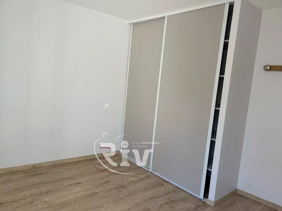 Villa a Saint-Symphorien-d'Ozon, Rhone - foto 4