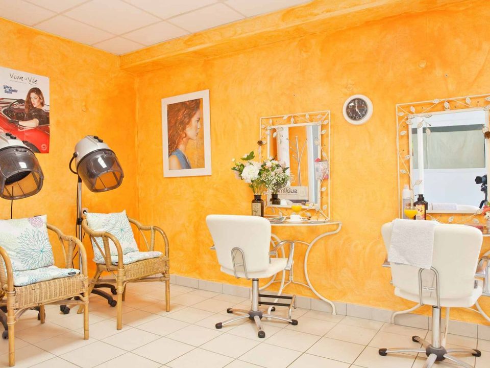 L'establiment comercial a Thenac, Charente-Maritime - foto 4