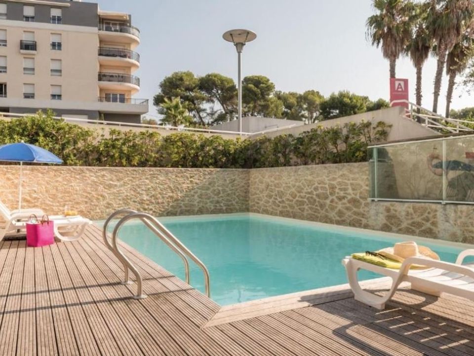 Erhvervsejendom i Antibes, Alpes-Maritimes - foto 5