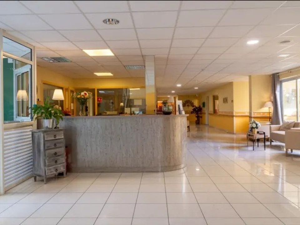 Erhvervsejendom i Saint-Angeau, Charente - foto 2