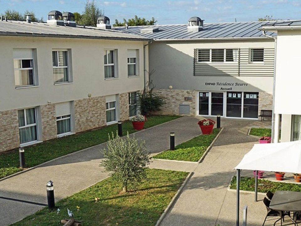 Erhvervsejendom i Villeneuve-sur-Lot, Lot-et-Garonne - foto 1