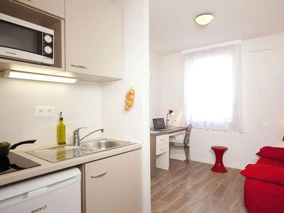 Erhvervsejendom i Nanterre, Hauts-de-Seine - foto 3