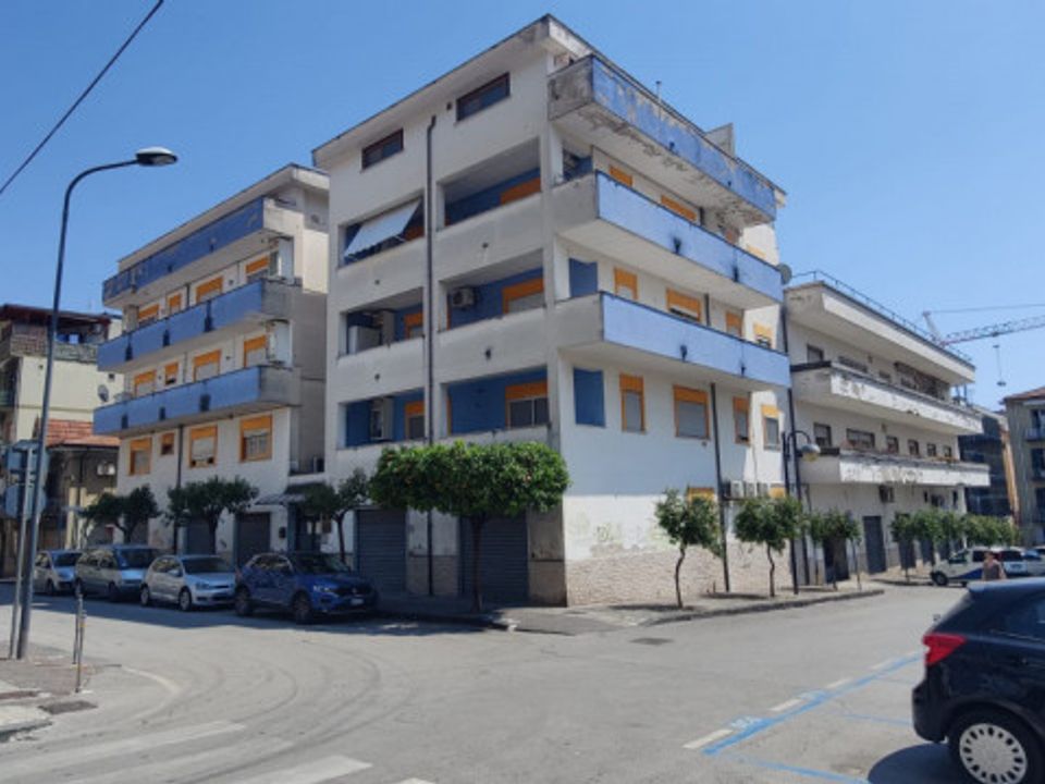Apartamento en Eboli, Salerno - foto 1