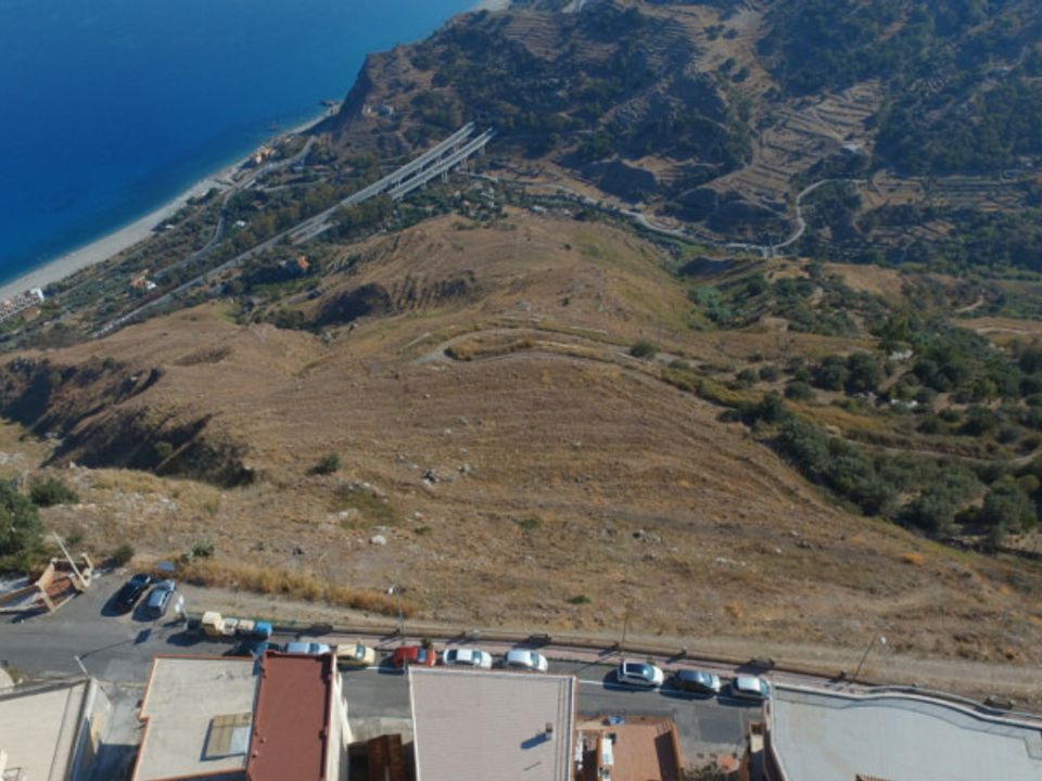 Helårsgrund i Forza d'Agro, Messina - foto 1