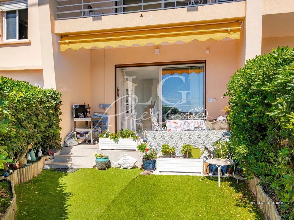 Lejlighed i Mandelieu-la-Napoule, Alpes-Maritimes - foto 2