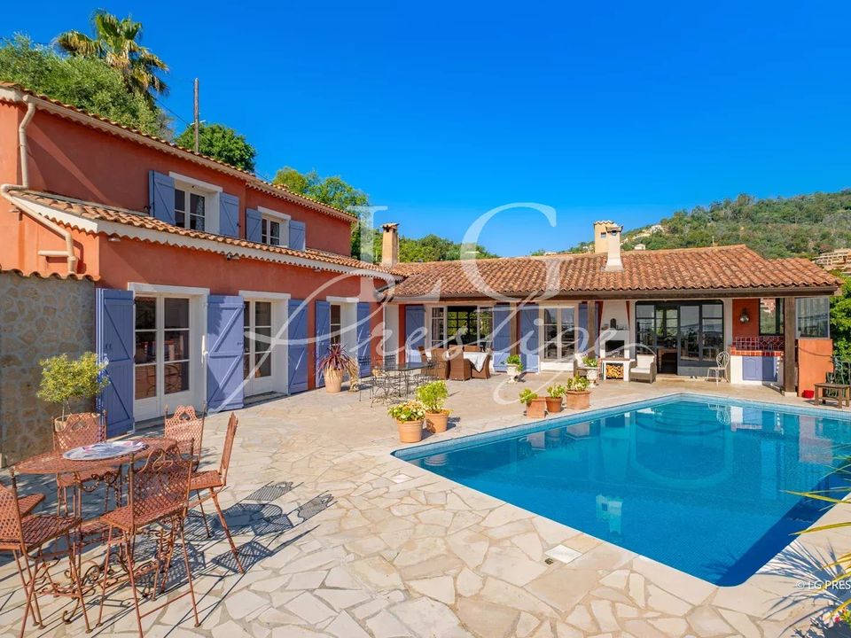 Villa i Mandelieu-la-Napoule, Alpes-Maritimes - foto 2