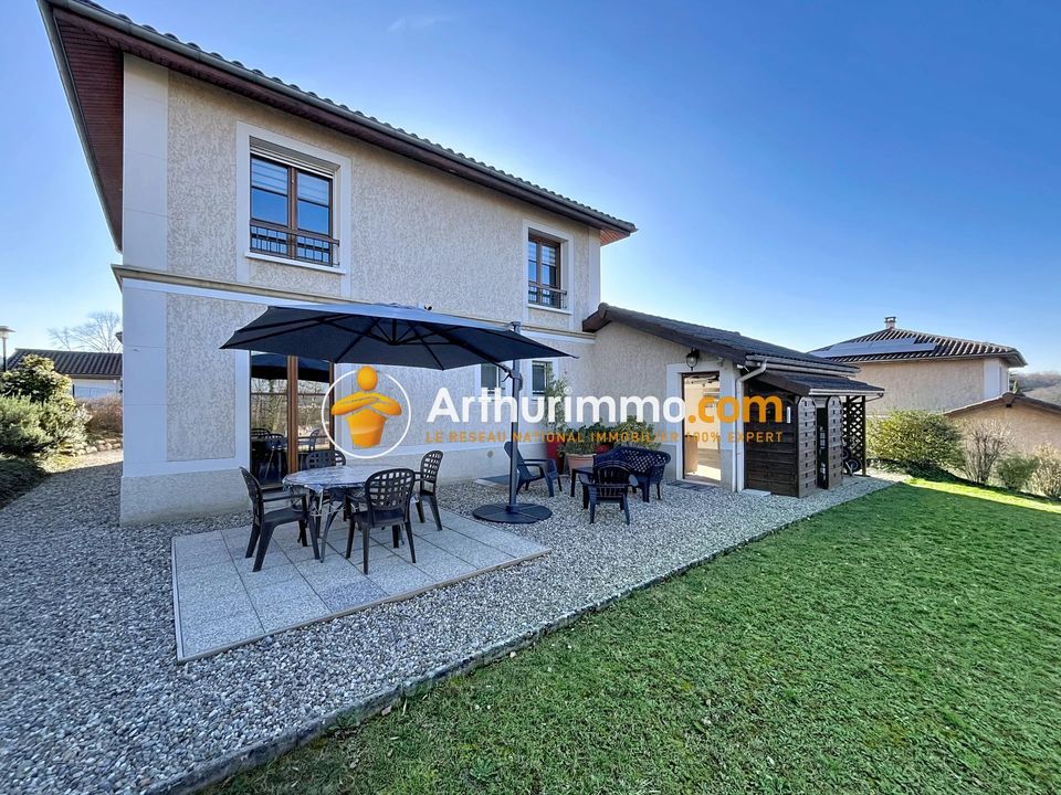 Villa i L'Isle-d'Abeau, Isere - bilde 1