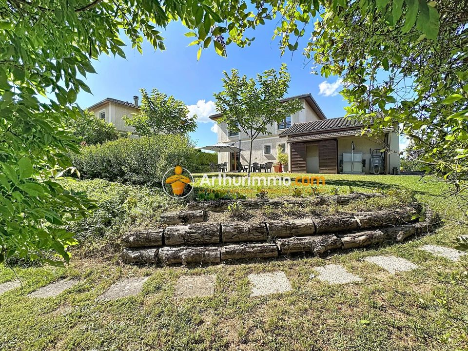 Villa i L'Isle-d'Abeau, Isere - foto 1
