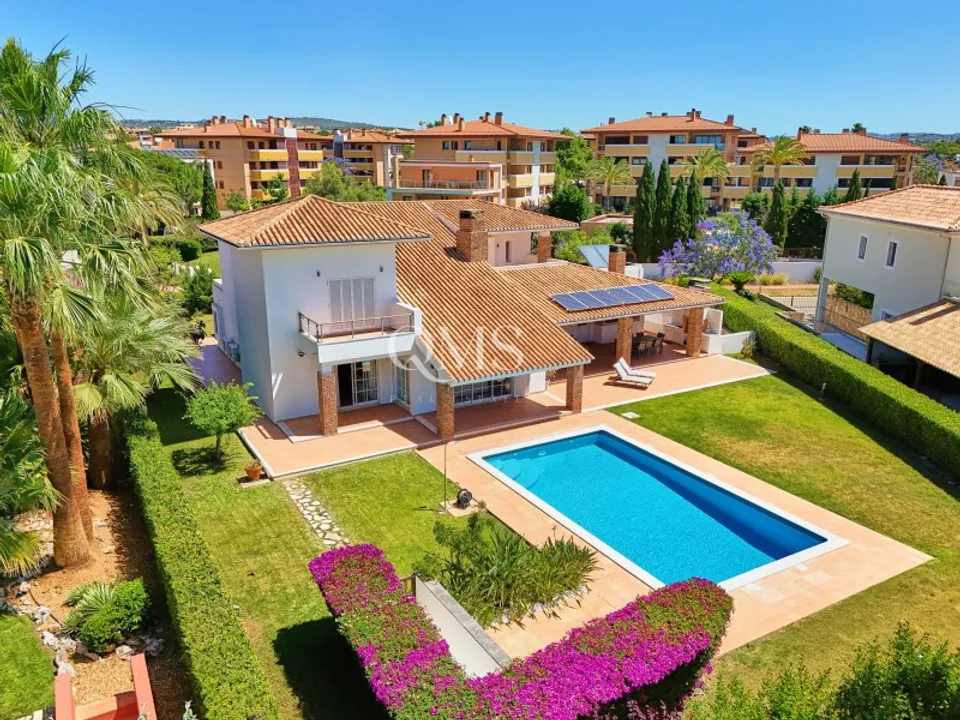 Villa i Quarteira, Faro - foto 1