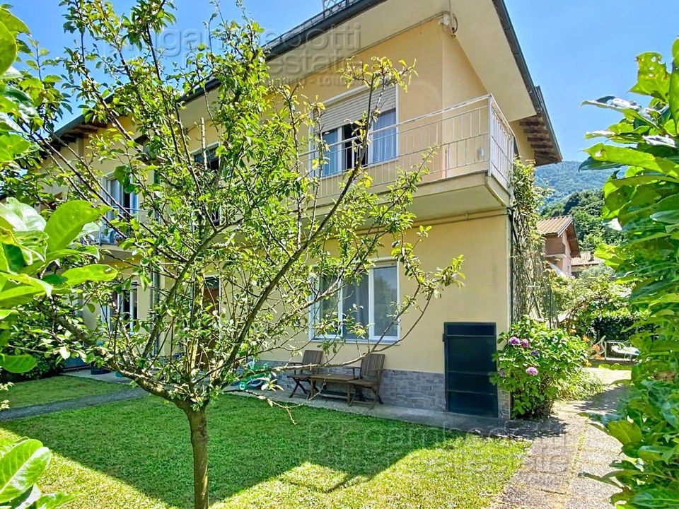 Villa i Lavena Ponte Tresa, Varese - foto 1