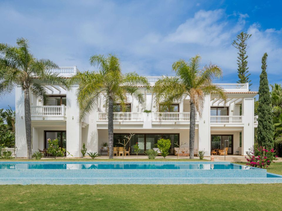 Villa i Atalaya Isdabe, Malaga - foto 1