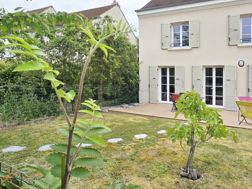 Villa i Magny-le-Hongre, Seine-et-Marne - foto 1