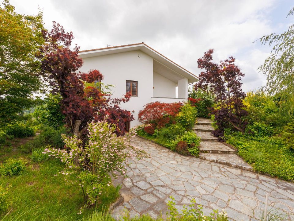 Villa i Monteu Roero, Cuneo - foto 1