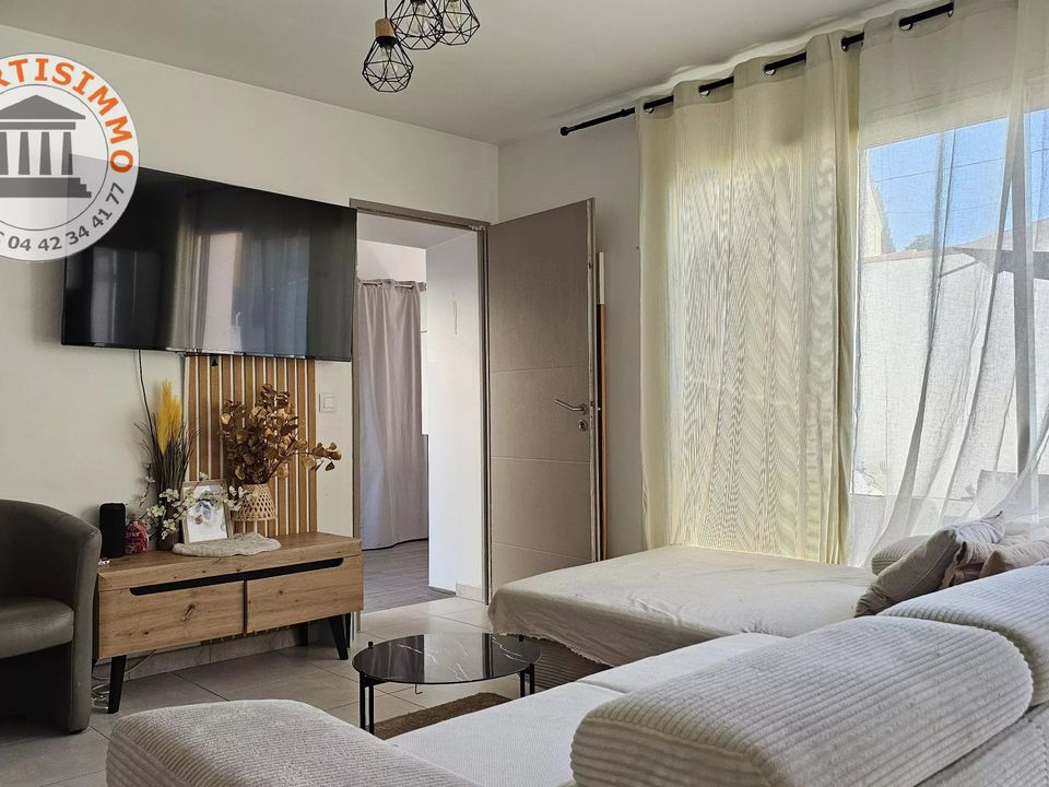 Villa a Rognac, Bouches-du-Rhone - foto 1