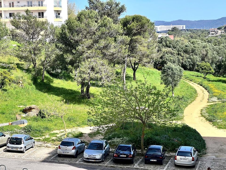 Apartment in Alcabideche, Lisbon - photo 1