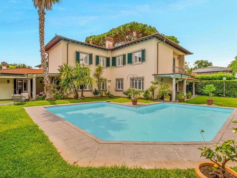 Villa i Forte dei Marmi, Lucca - bilde 1