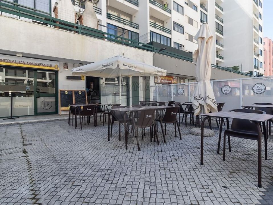 Erhvervsejendom i Barreiro, Setubal - foto 4