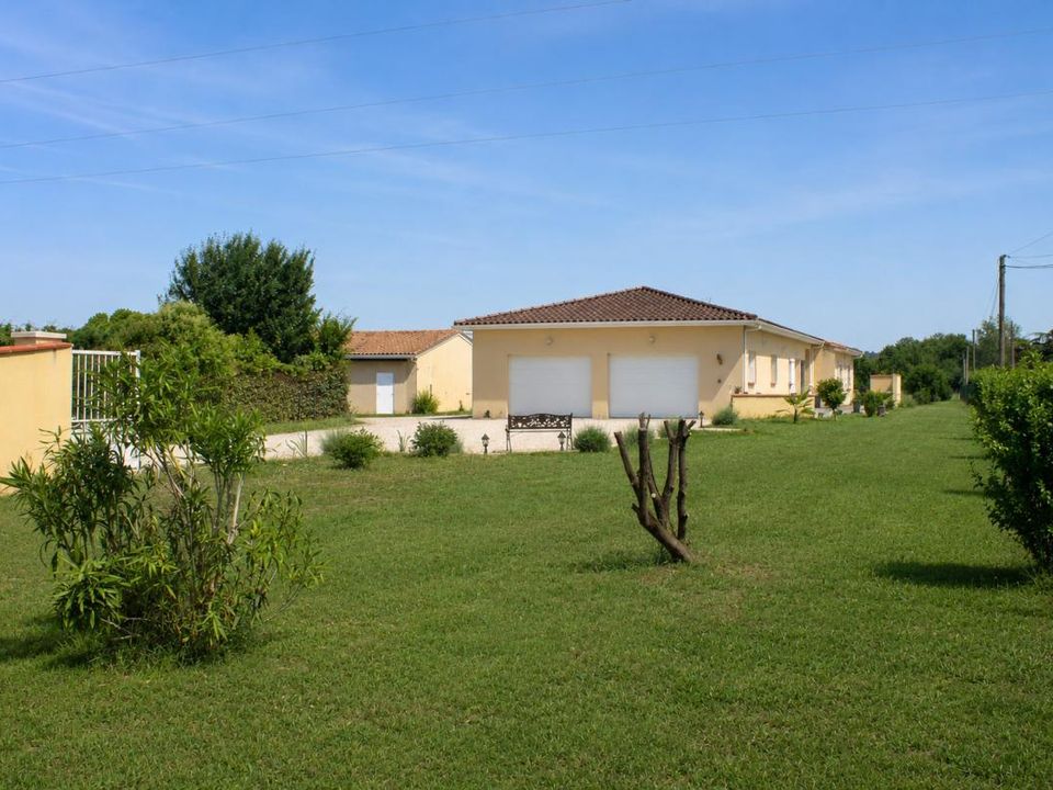 Villa i Saint-Étienne-de-Fougères, Lot-et-Garonne - foto 1