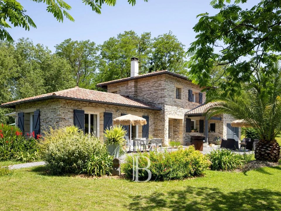 Villa i Urrugne, Pyrenees-Atlantiques - bilde 2