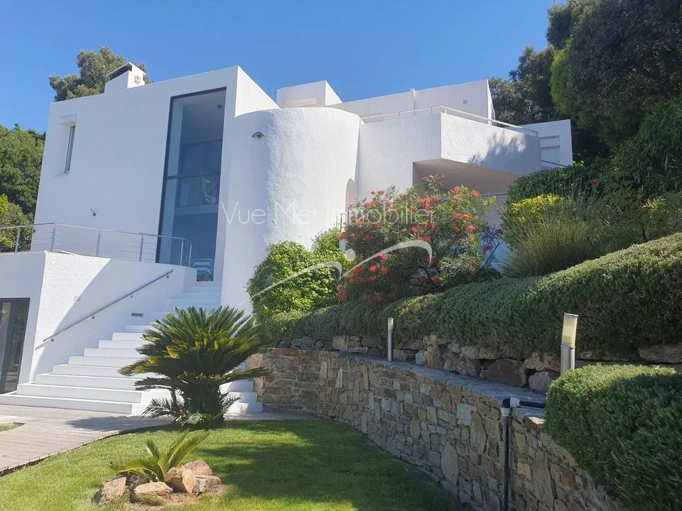 Villa i Le Lavandou, Var - foto 1