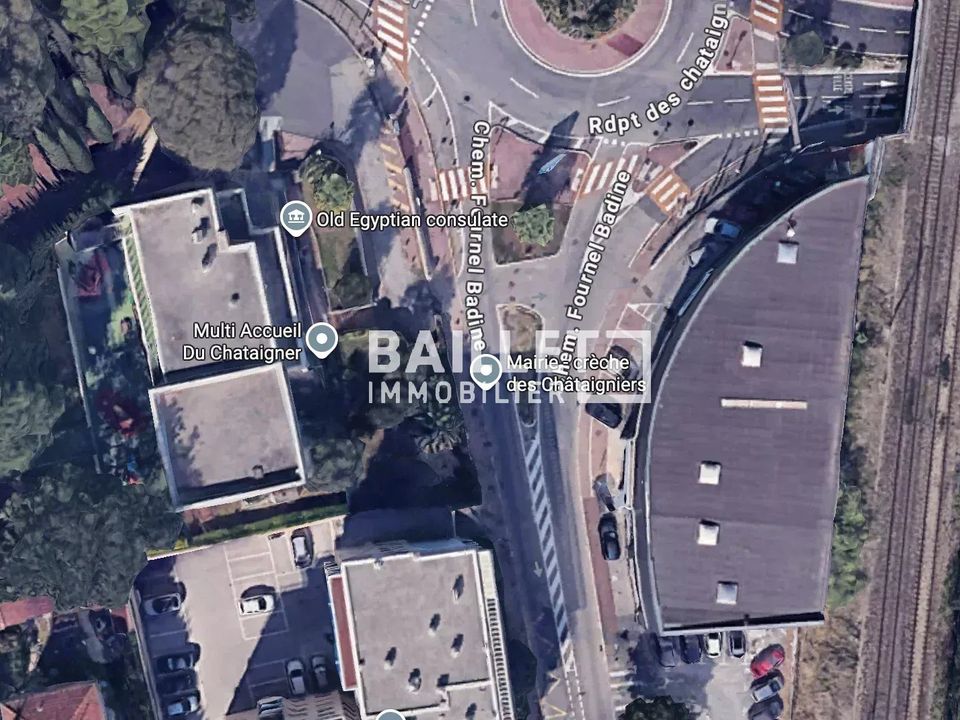Erhvervsejendom i Antibes, Alpes-Maritimes - foto 1