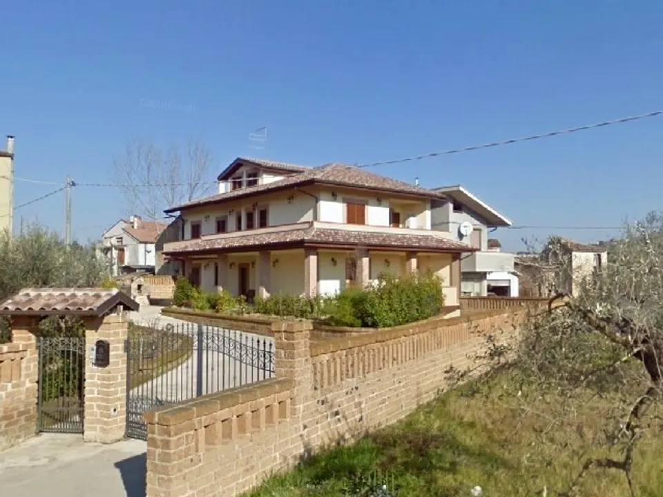 Villa i Campli, Teramo - foto 1