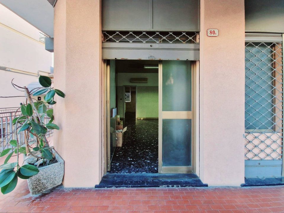 Erhvervsejendom i Ventimiglia, Imperia - foto 1